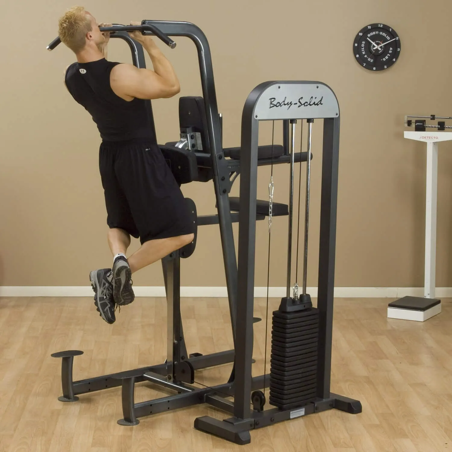 Body-Solid Pro Select Weight Assisted Chin-Dip Machine FCD-STK