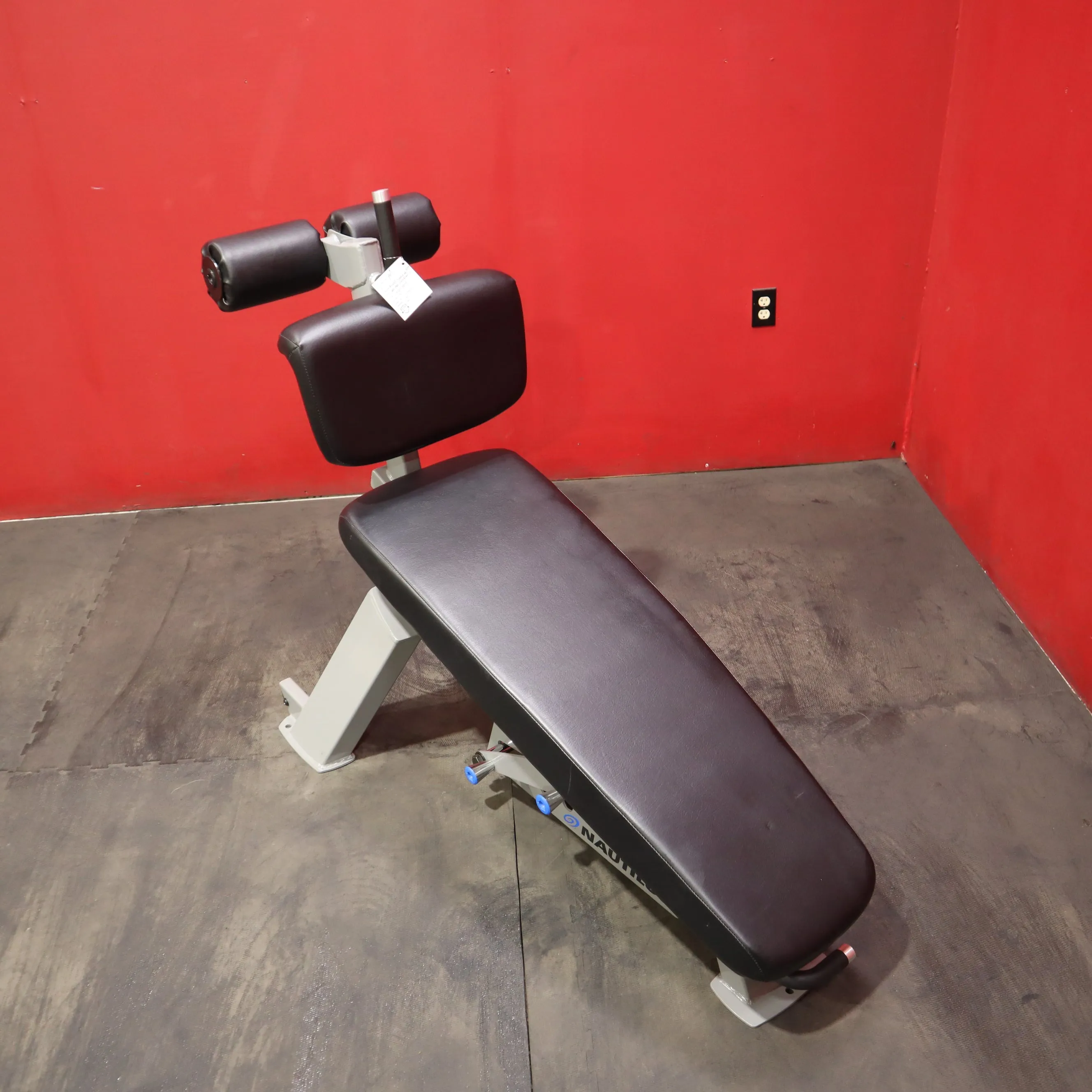 Nautilus Adjustable Ab Bench (Refurbished)
