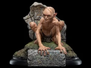 Weta Workshop The Lord of the Rings Gollum Guide to Mordor Miniature Statue