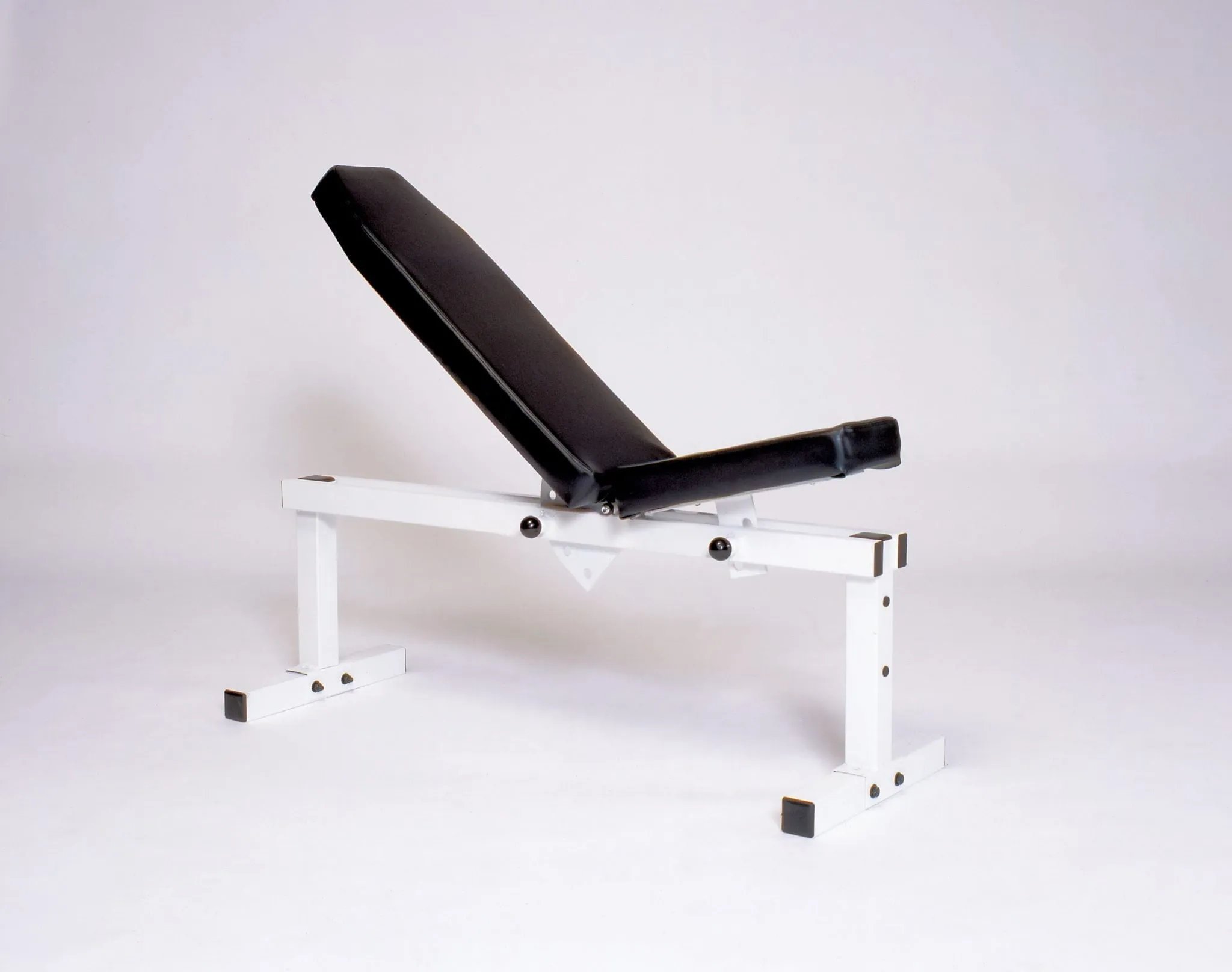 YORK® Pro Series Bench 305 Front Adjustable, Back Adjustable